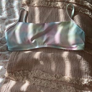 Pastel hollister bathing suit top 👙🌊